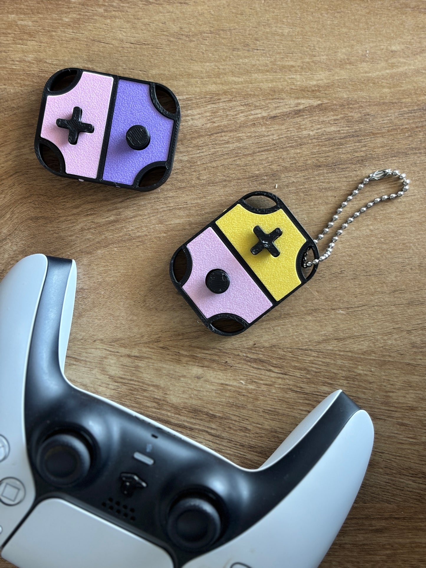 Retro Gamepad Keychain Fidget
