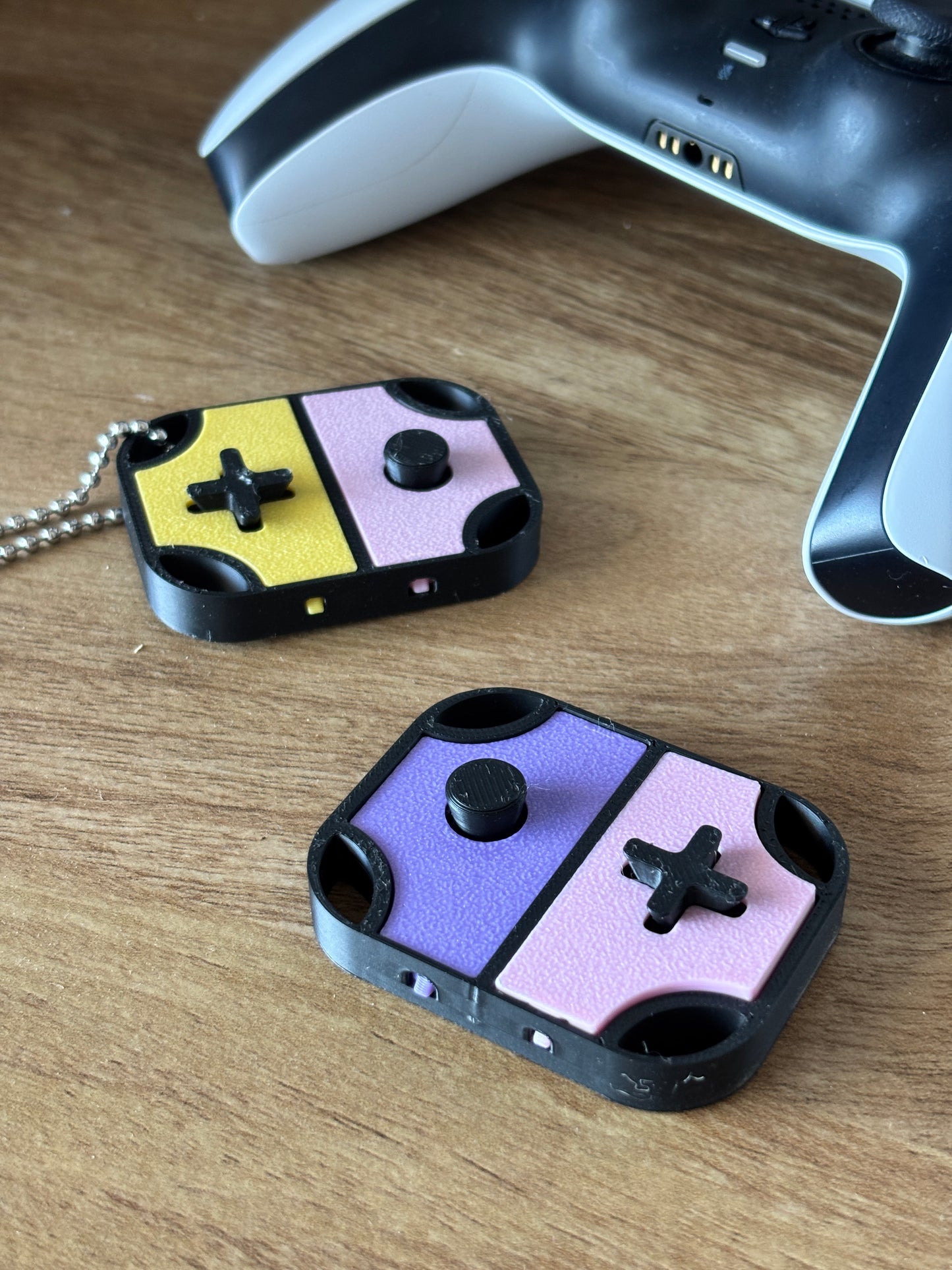 Retro Gamepad Keychain Fidget